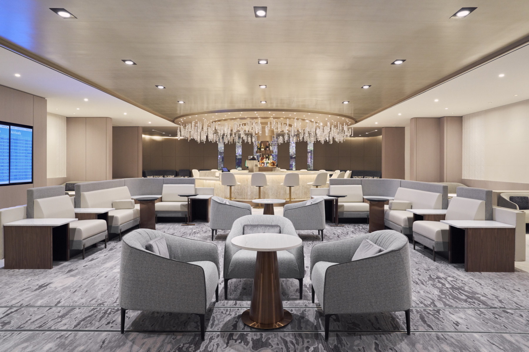American AAdvantage lounge interior, illustrating context for the Platinum article.