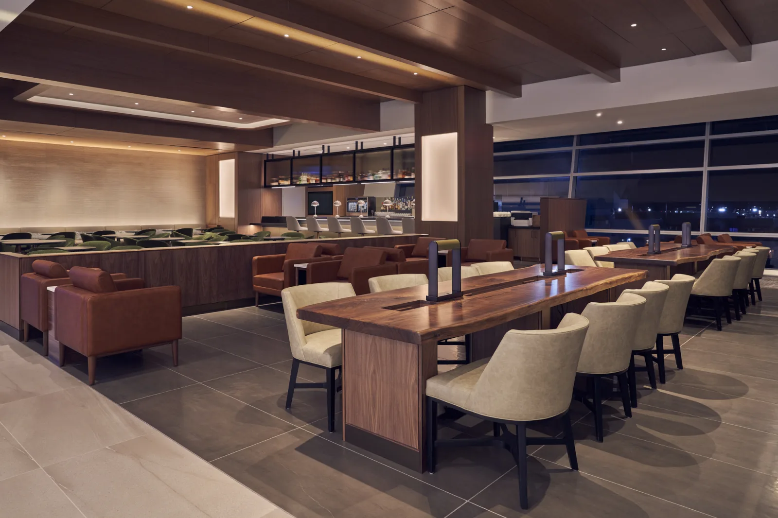 American AAdvantage lounge interior, illustrating context for the Platinum Pro article.