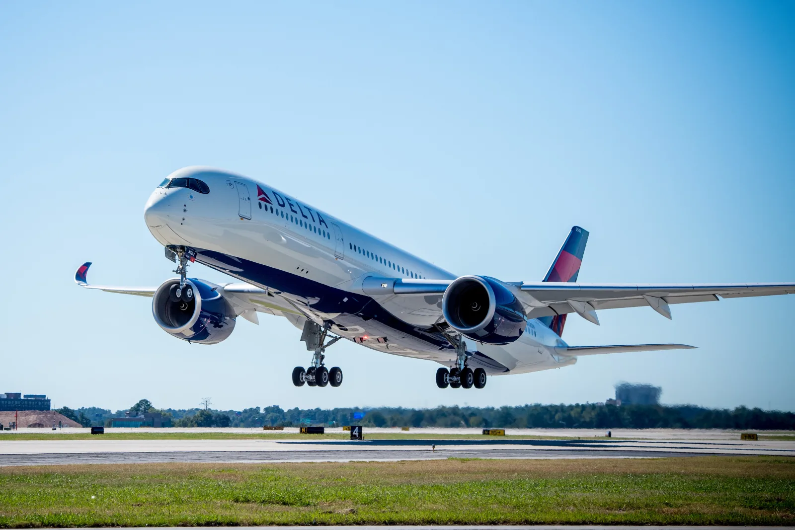 Delta A350, how SkyMiles and partner programmes price ultra-long-haul premium cabins.